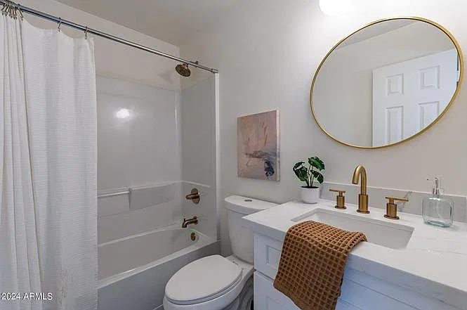 4 bed, 1932 sqft, $700 — Photo 2