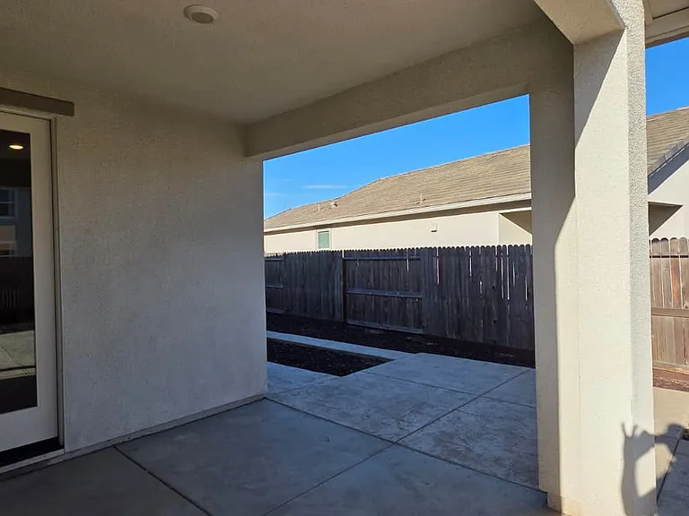 816 Loon St — Photo 31