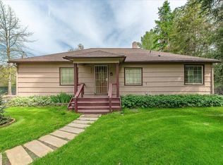 3801 E Chattaroy Rd, Chattaroy, WA 99003