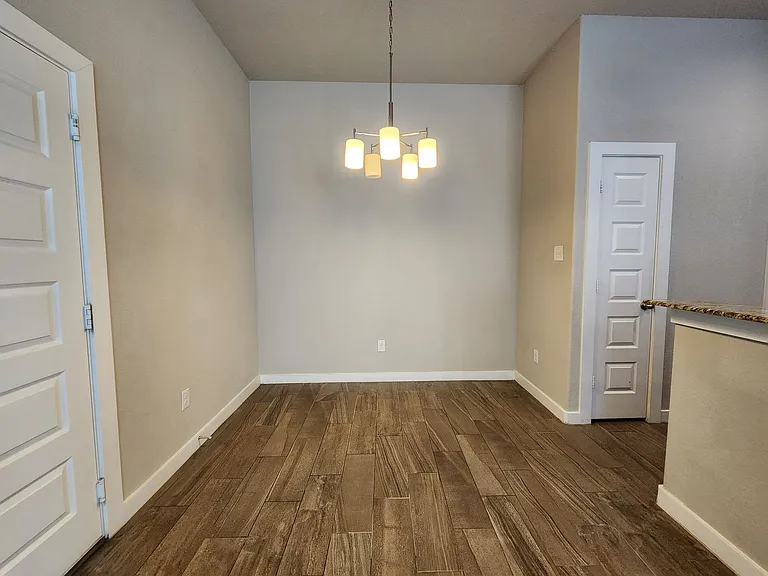 367 Creekside Curv — Photo 7