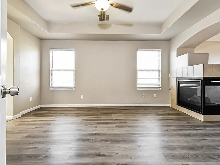 4237 Telstar Ct — Photo 9