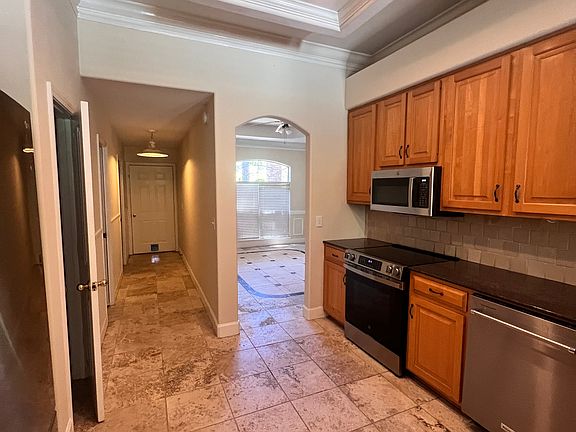 3rd image of 4021 Lauren Ct