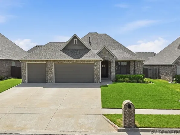 8110 N 77th Ave E, Owasso, OK 74055