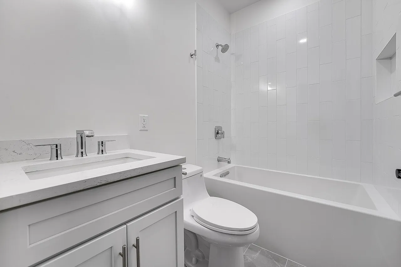 2 bed, 812 sqft, $1,400 — Photo 4