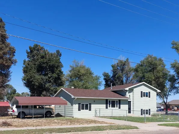 721 E 6th St, La Junta, CO 81050