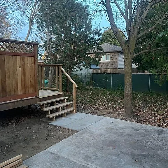 54 Debby Cres — Photo 29