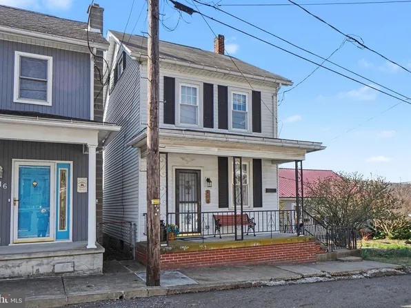 418 Elizabeth St, Williamstown, PA 17098