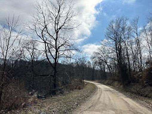2nd image of 2742 Milltown Rd