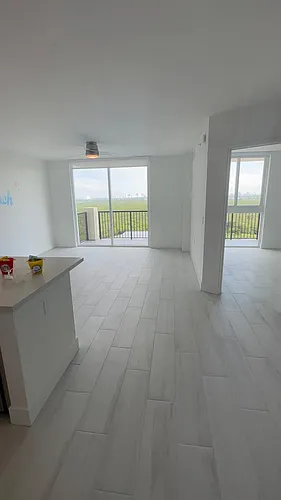 619 E Sheridan St #1127 Photo 1