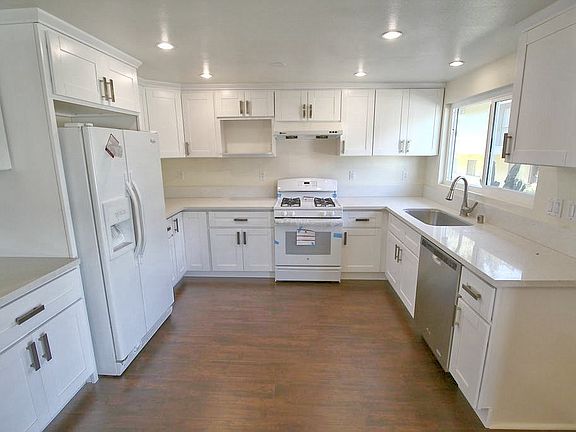 4th image of 145 Casuda Canyon Dr #1