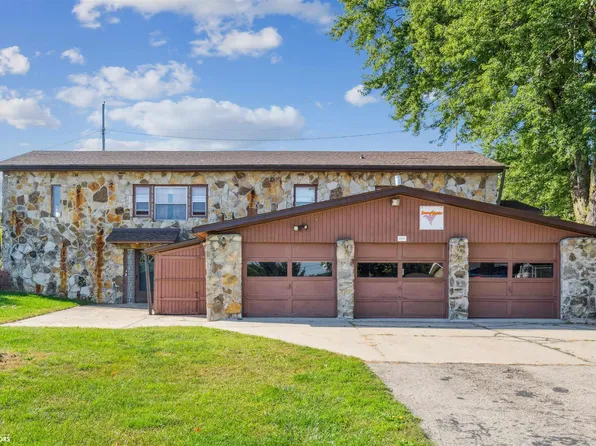 2506 Fremont St, Marshalltown, IA 50158