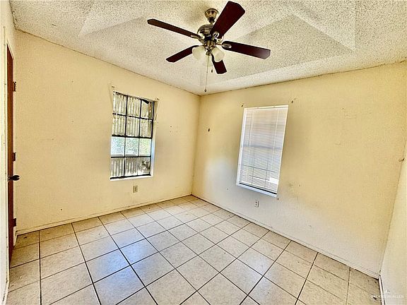 5th image of 507 W La Quinta Dr