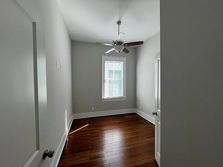 213 W 39th St #B — Photo 14