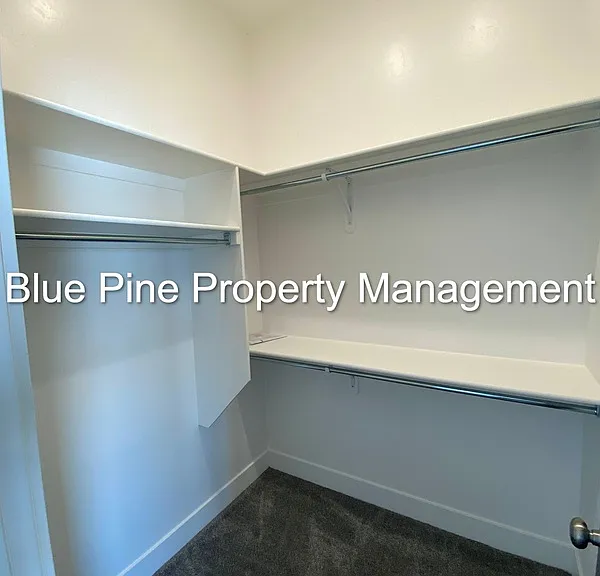 4331 N Catalina Ave — Photo 16