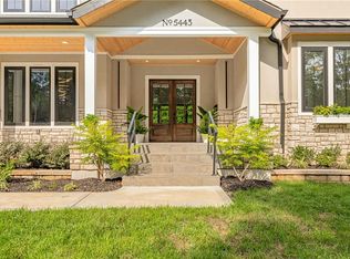 5443 Pawnee Ln, Fairway, KS 66205