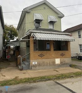 216 S 7th St, Jeannette, PA, 15644