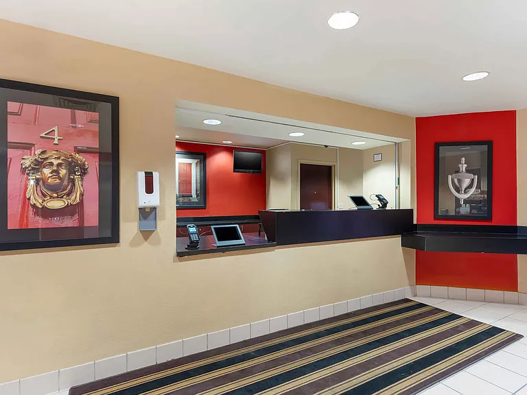 Lobby and Guest Check-in