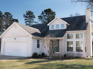 5424 Misty Valley Dr, Ooltewah, TN 37363