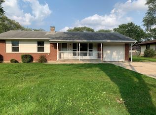 925 Ridge Ave, Elk Grove Village, IL 60007