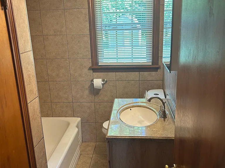 520 Forsythe Ave — Photo 3