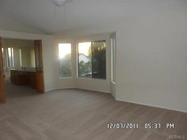 12073 Drury Ln — Photo 6