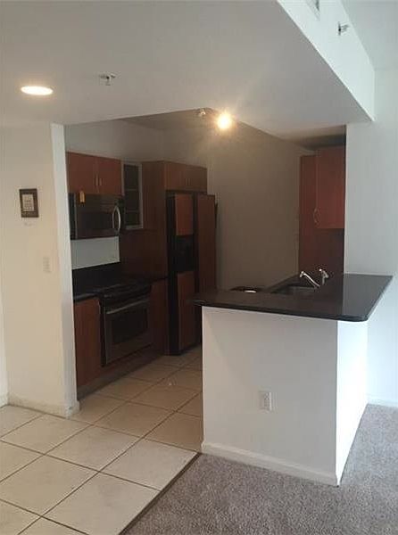 2nd image of 2770 NE 187th St