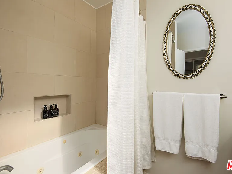 18063 Coastline Dr — Photo 26