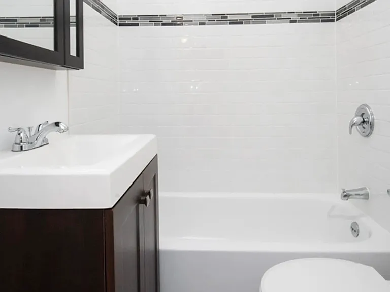 648.5 W Roscoe St #GD — Photo 13