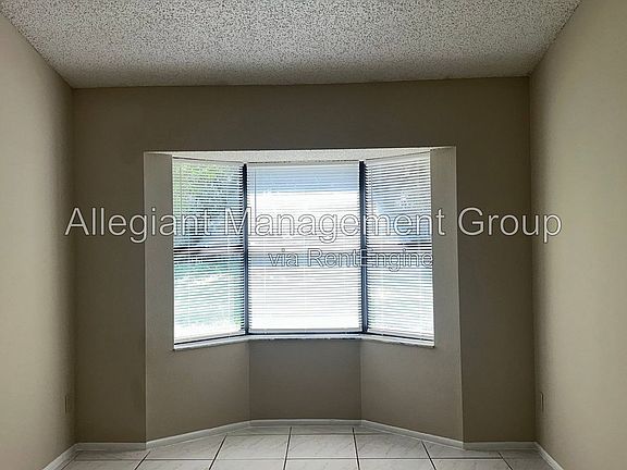 3rd image of 7107 Blair Dr