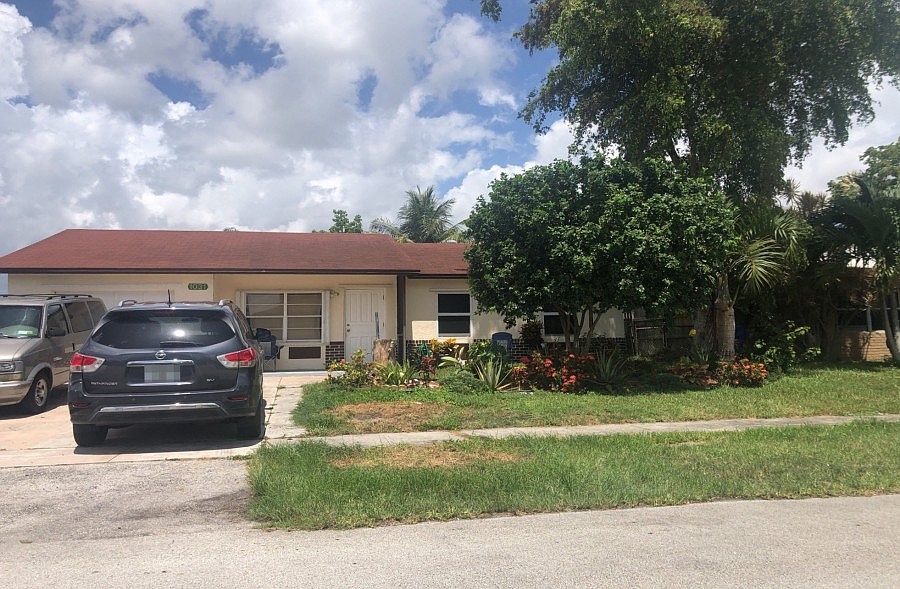 1st image of 1031 SW 83rd Ave