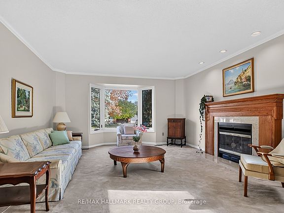 5th image of 20 Halldorson Cres