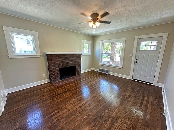 2nd image of 840 W Indianola Ave #2