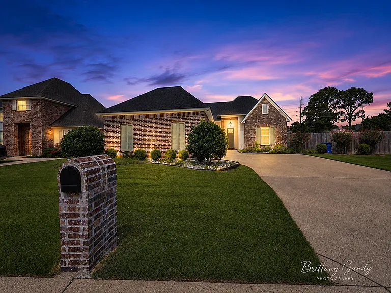 8820 Beau Chene Dr — Photo 58