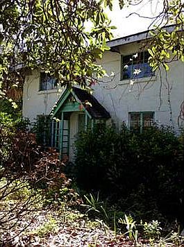 1st image of 906 W Peninsular St