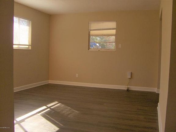 2nd image of 6801 Goldilocks Ln