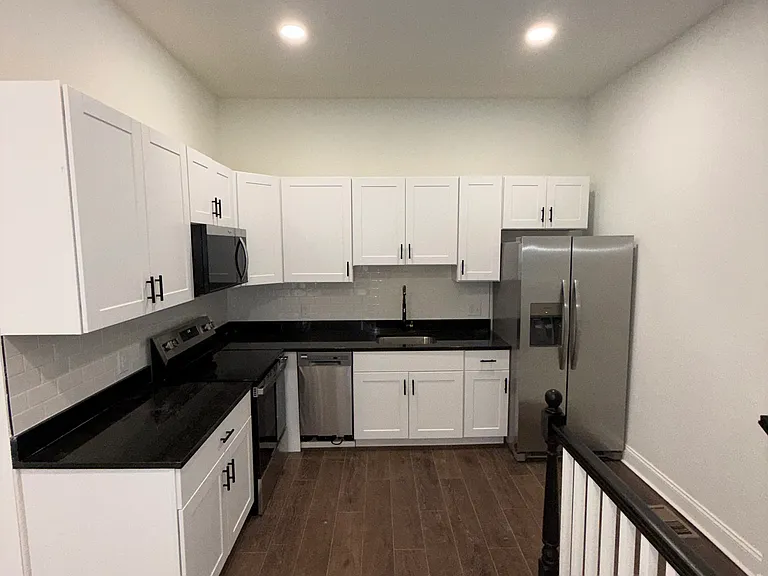 2028 Druid Hill Ave — Photo 23