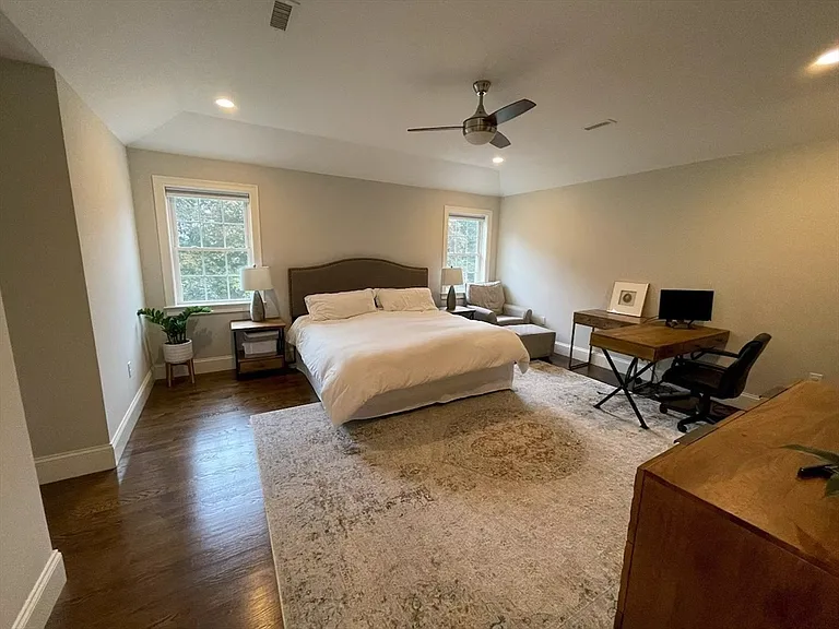 90 Circuit Ave #1 — Photo 10