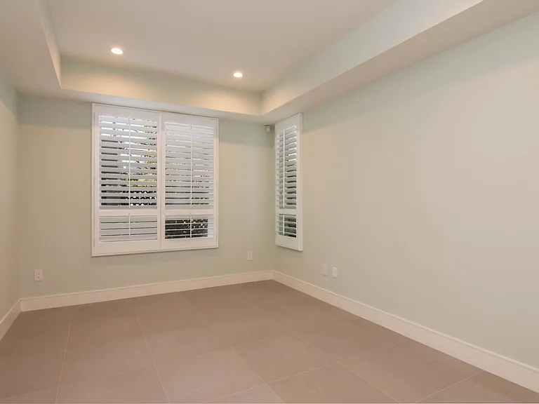 2225 Mira Vista Ave #104 — Photo 8