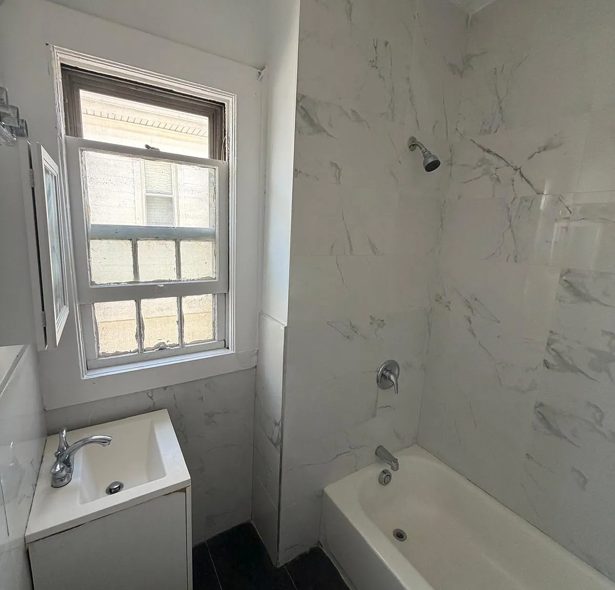 4 bed, 1650 sqft, $3,850 — Photo 3