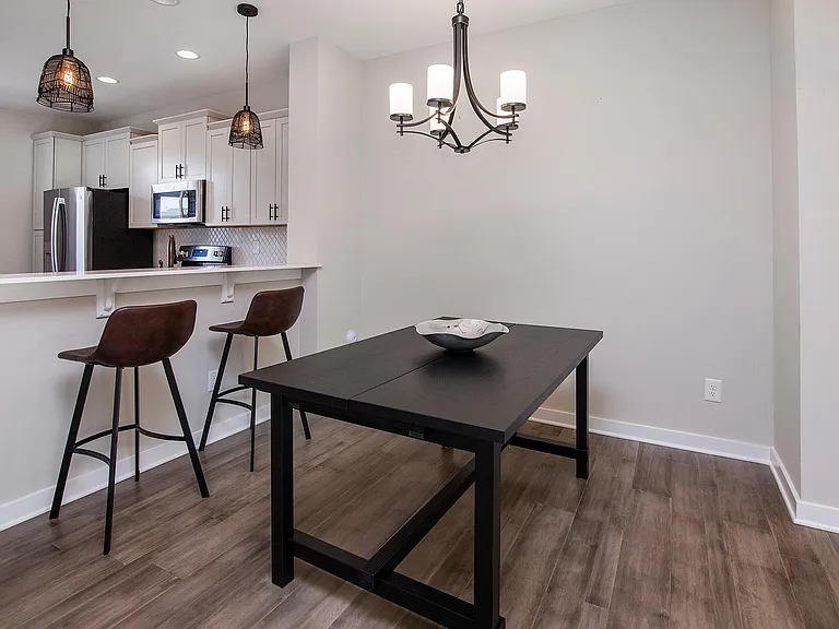 9428 Kings Parade Blvd — Photo 8