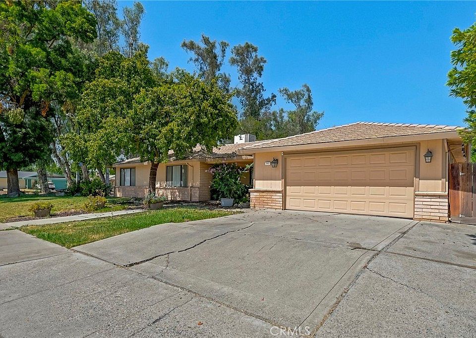 1st image of 587 W Donna Dr