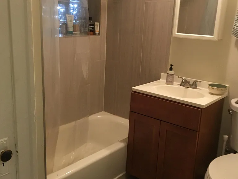 3935 W Wrightwood Ave #G — Photo 7