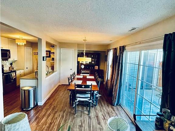 3rd image of 4936 Adelia Dr