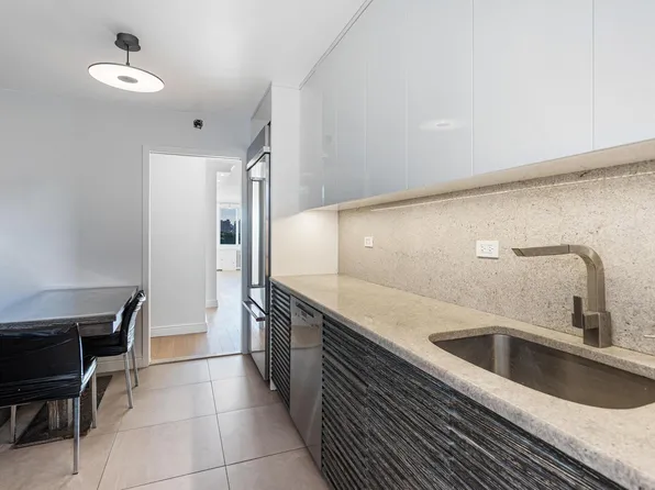 1270 5th Avenue image 5 of 23