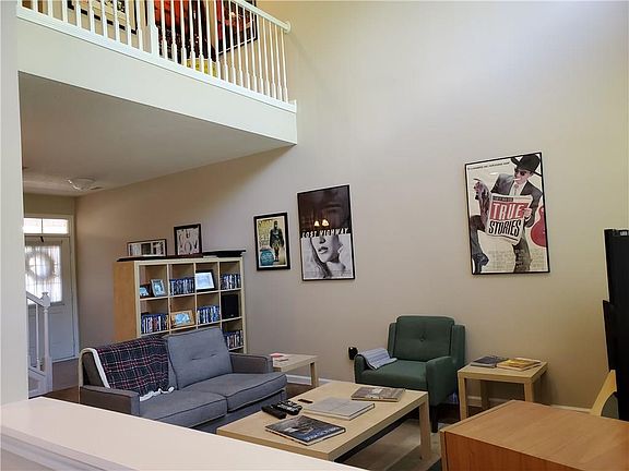 3rd image of 5694 Castor Way