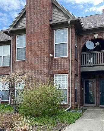 2nd image of 28288 Carlton Way Dr #1