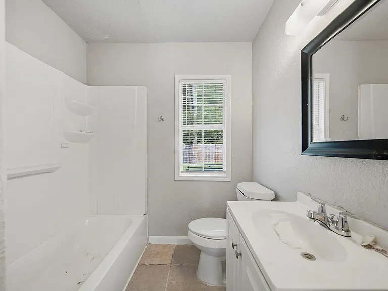 1413 George St — Photo 9
