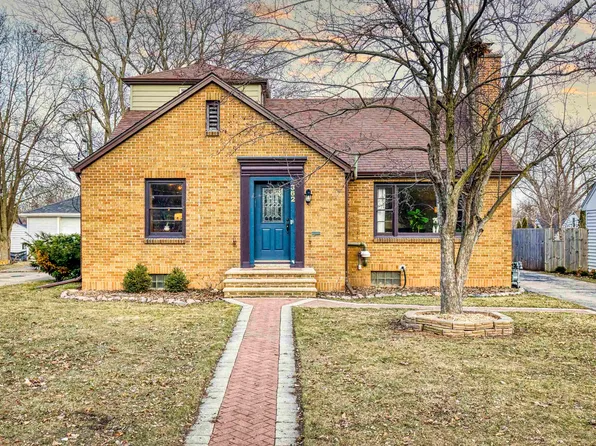 362 Winnebago Ave, Menasha, WI 54952