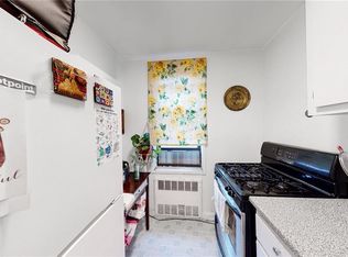 33-06 92nd St #5R, Jackson Heights, NY 11372