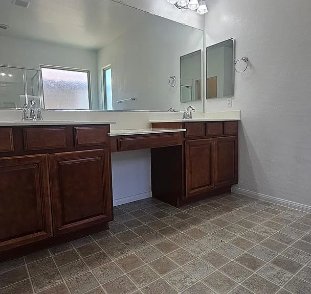 5367 Glenburnie St — Photo 31